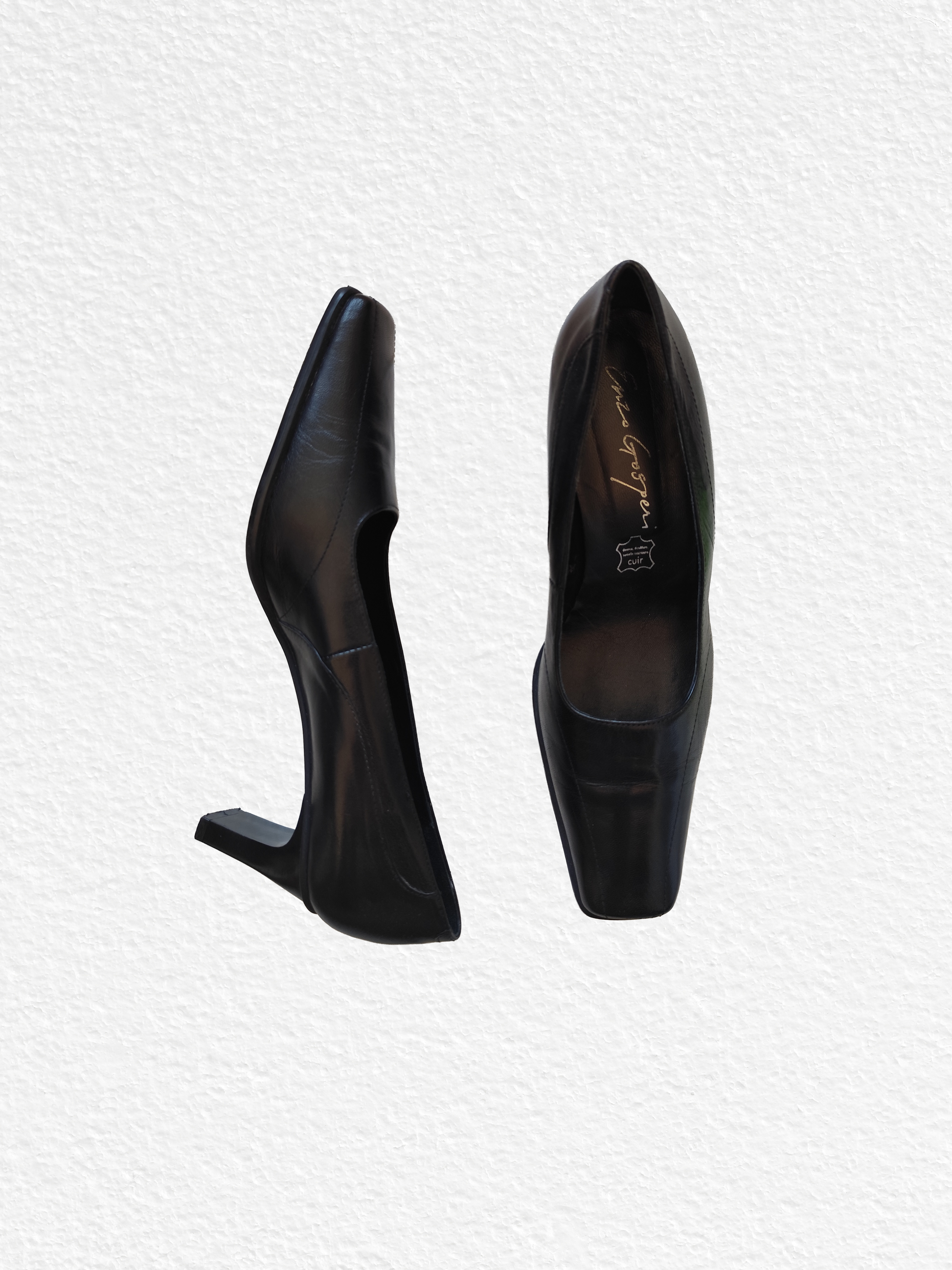 Talons en cuir noir