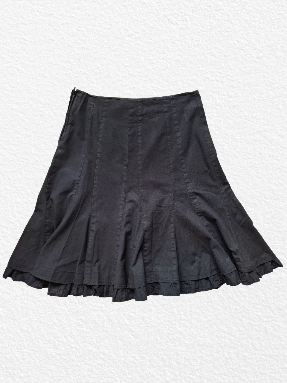 Jupe noire style japonais avec ceinture à nouer