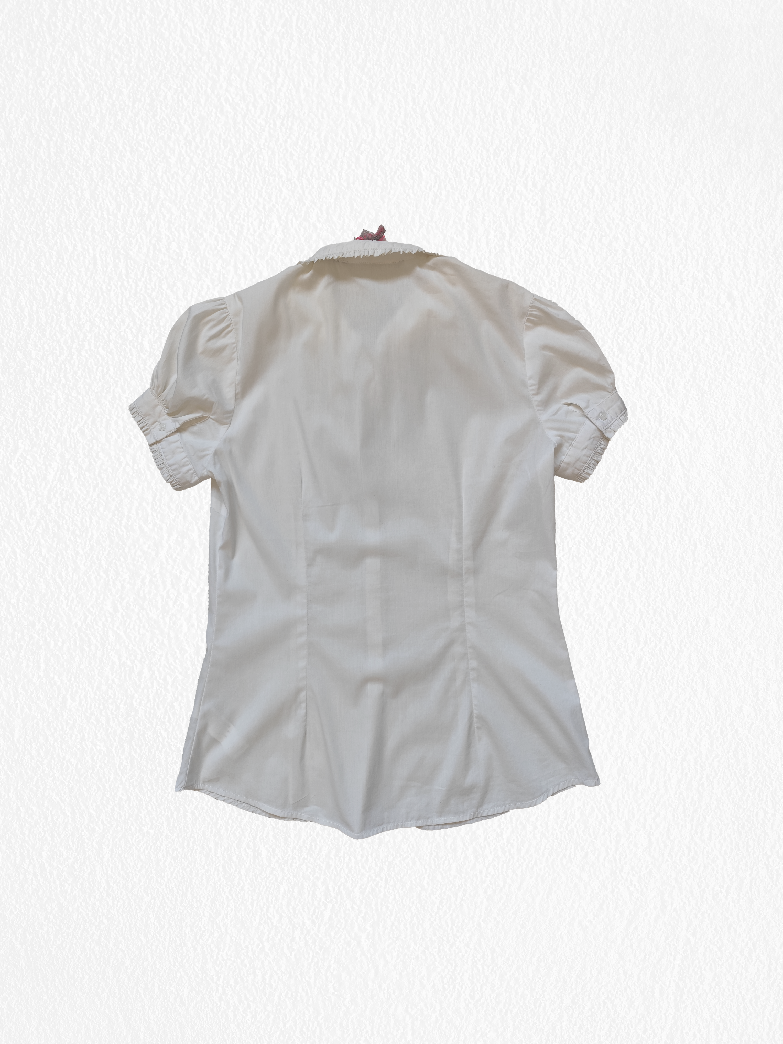 Blouse blanche vintage avec manches courtes bouffantes