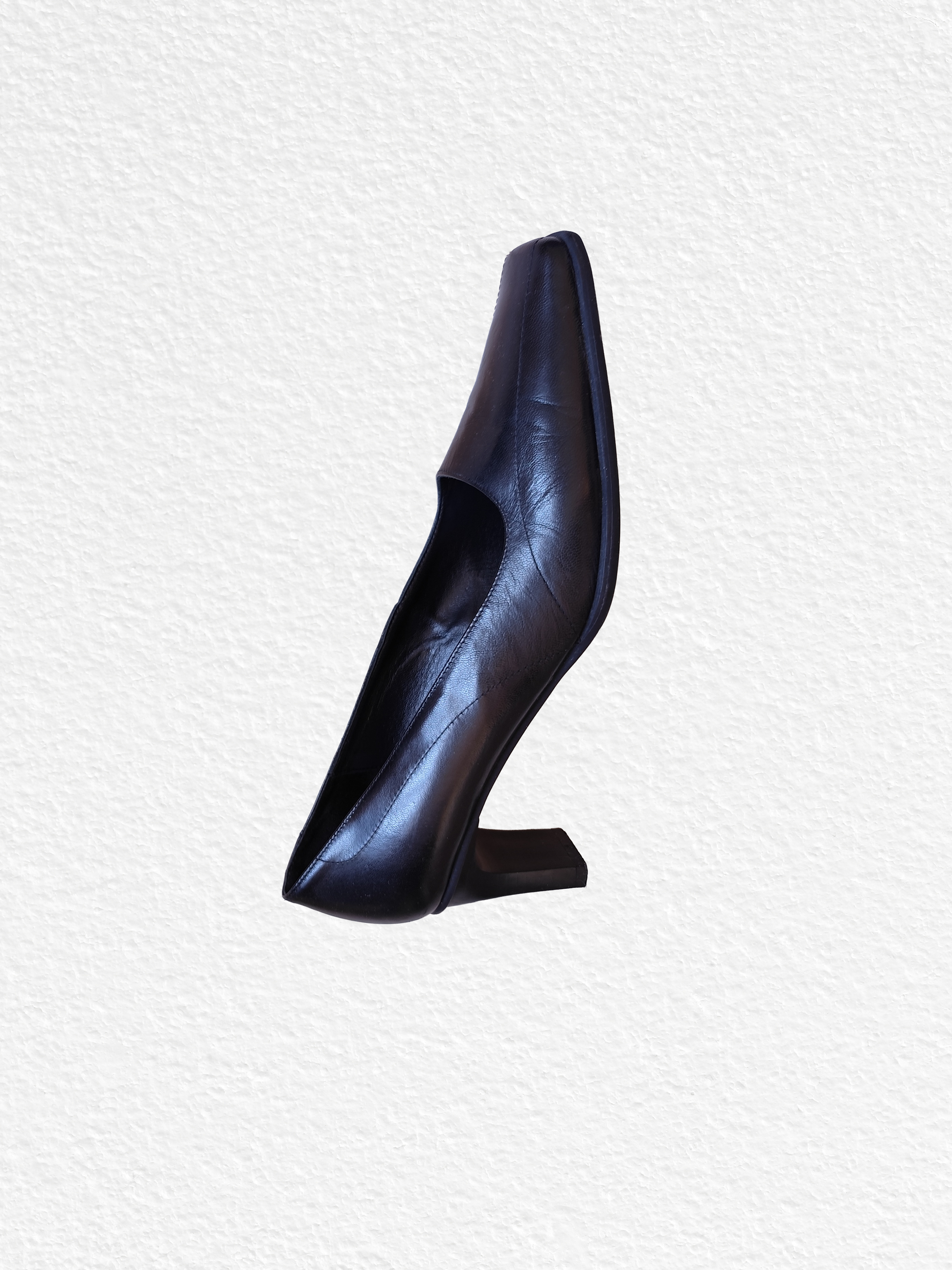 Talons en cuir noir