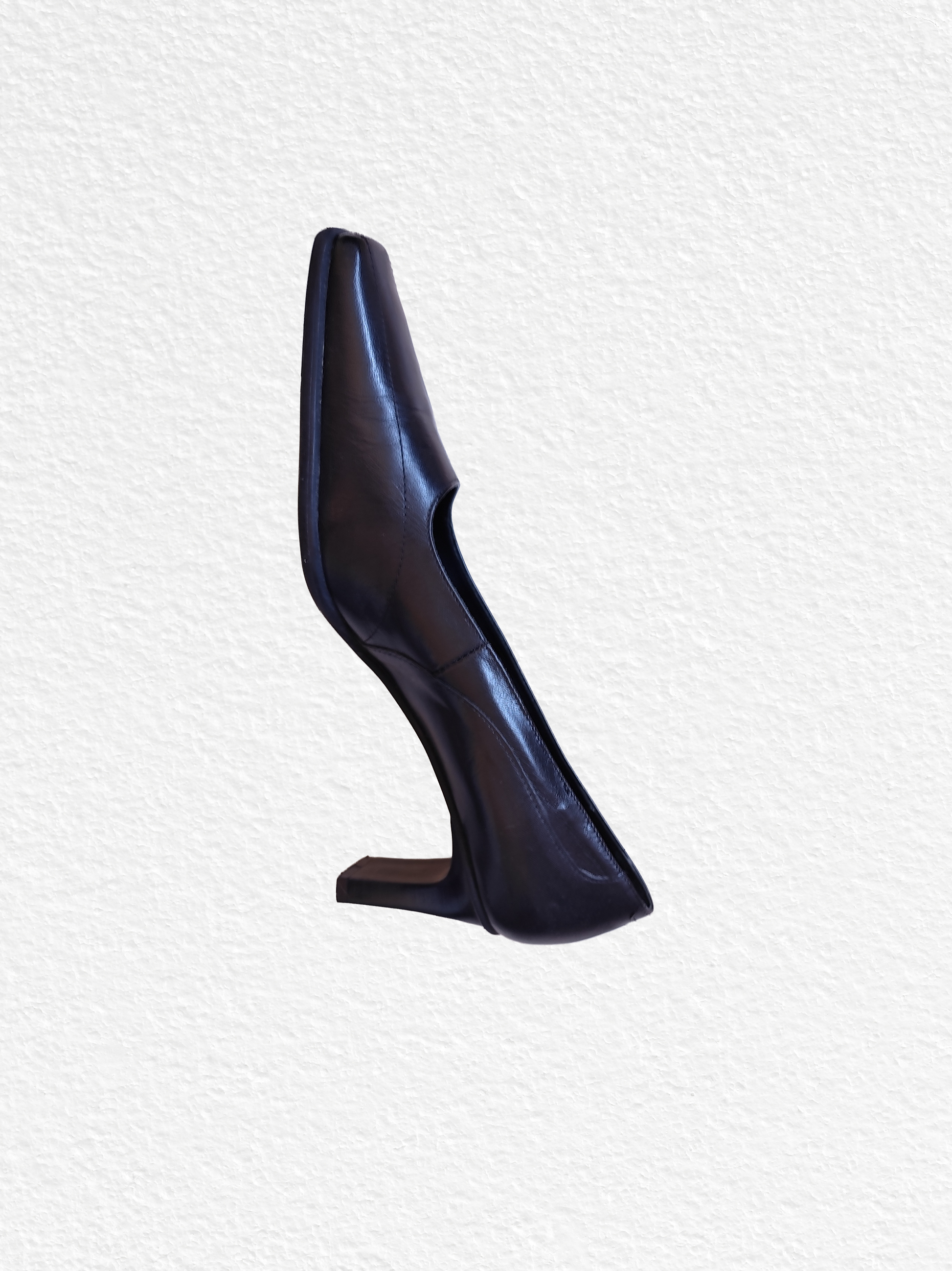 Talons en cuir noir