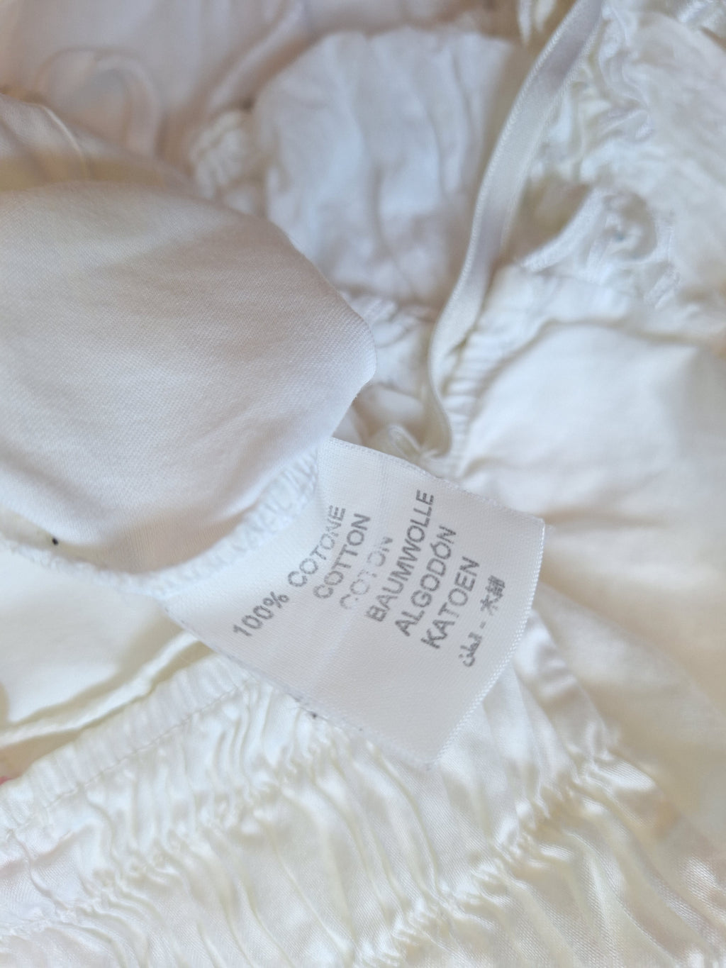 Made in Italy white embroidered cami - M