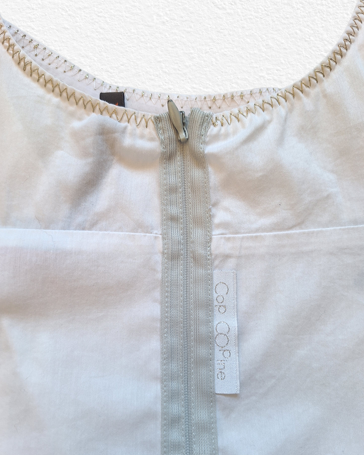 Cop Copine White Top with zip - S