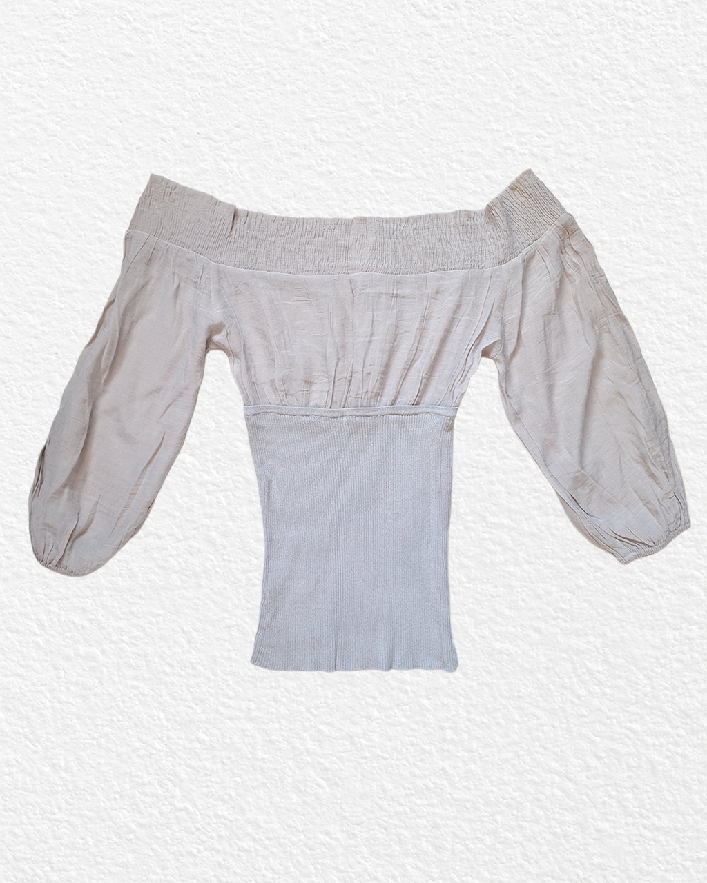 Light grey off-shoulder balloon sleeve top - L